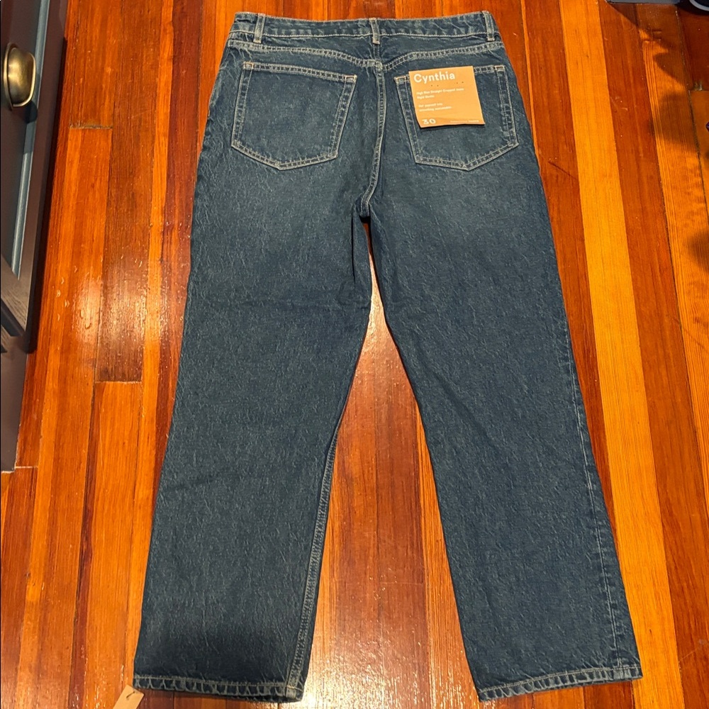 Reformation High-Rise Straight Jeans in Dark Blue Wash - Picture 11 of 11